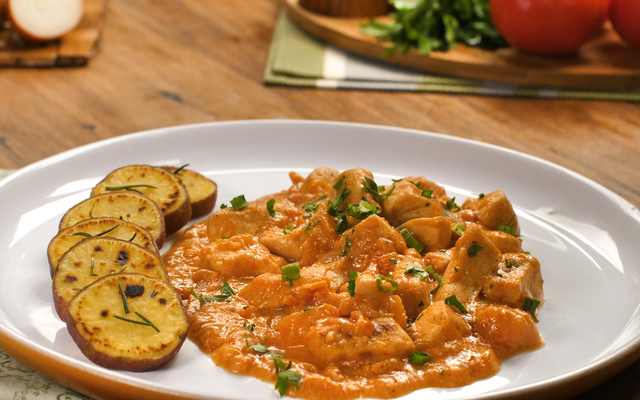 Strogonoff fit com batata-doce