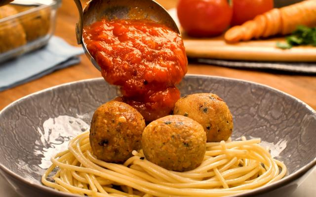 Almôndega de grão-de-bico